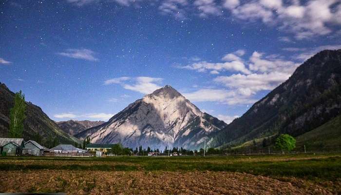 Habba Khatoon Peak near the Gurez valley.