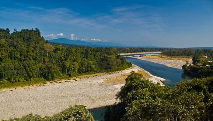 The scenic Kameng River. 