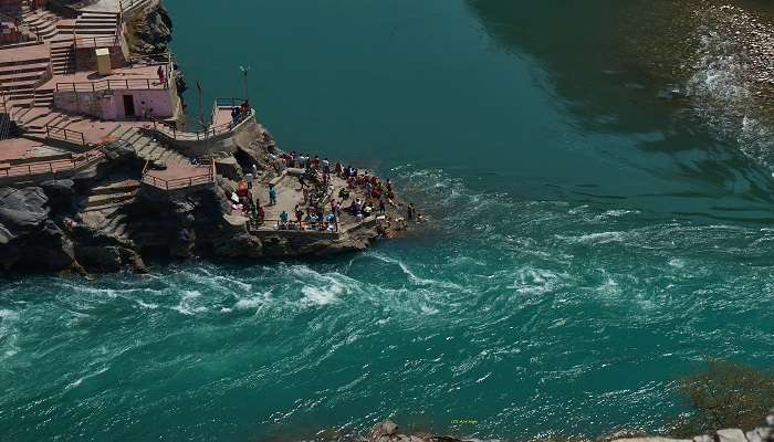  Alaknanda River at Badrinath & Kedarnath Route at rudraprayag. 