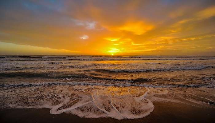 Hollant beach during sunset near Hansa beach