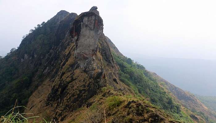 Your trip to the Kattikkayam Waterfalls is incomplete if you don’t explore the nearby Illikkal Kallu