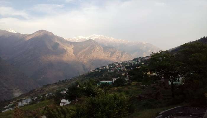 The scenic vista of Joshimath is among the best hill stations near Ambala. 