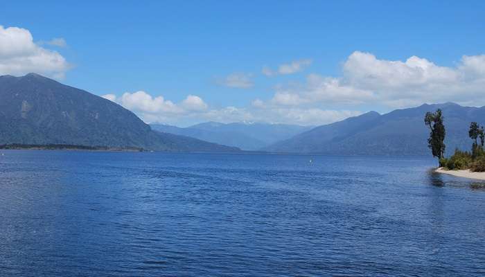 La vue magnifique de Lac Brunner