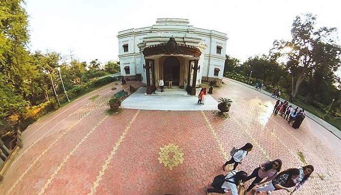 Lal Baag Palace Entrance, Indore city near the Patalpani WaterFalls.