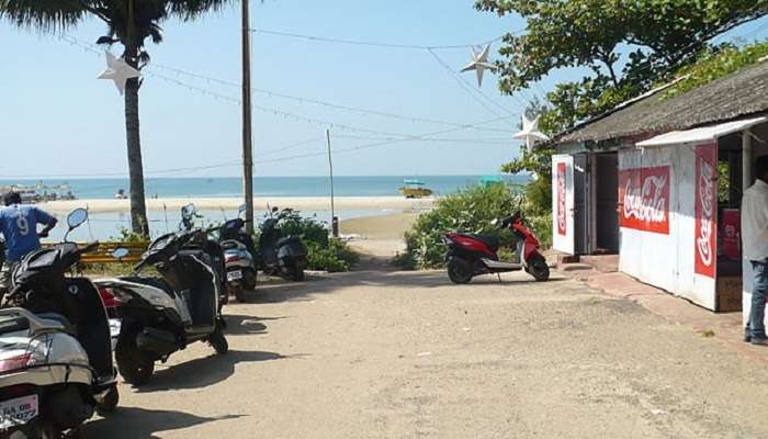  Serene view of Majorda Beach at Goa. 