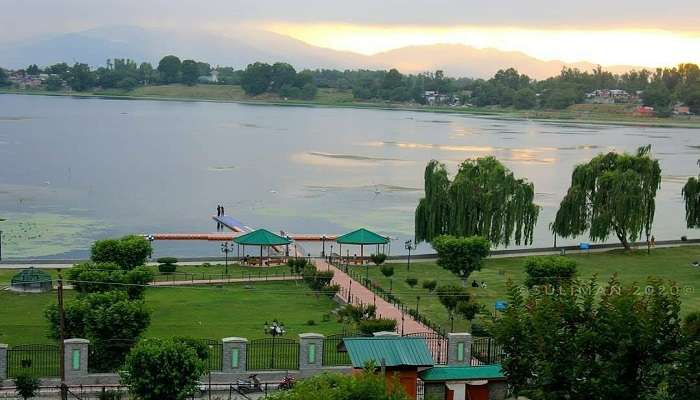 Manasbal Lake 