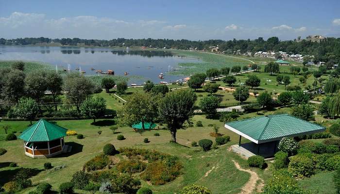 Manasbal Lake is a natural wonder with many distinct features