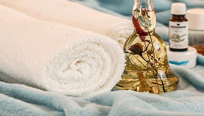 Give your body the break that it needs and deserves with massage and spa treatments