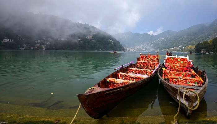 Nainital, home to Naini Lake 