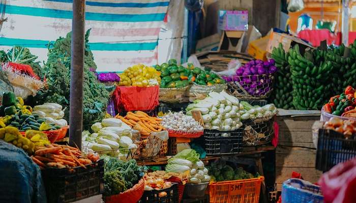 Explore the beautiful Nallampalayam Market.