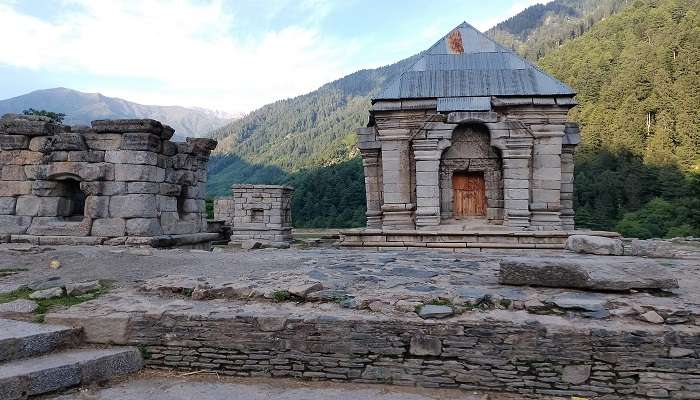  The Naranag Temple complex is an ancient temple of the Hindu period 