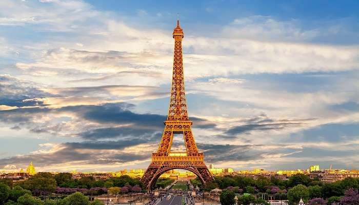 La vue magnifique de Tour Eiffel, Paris