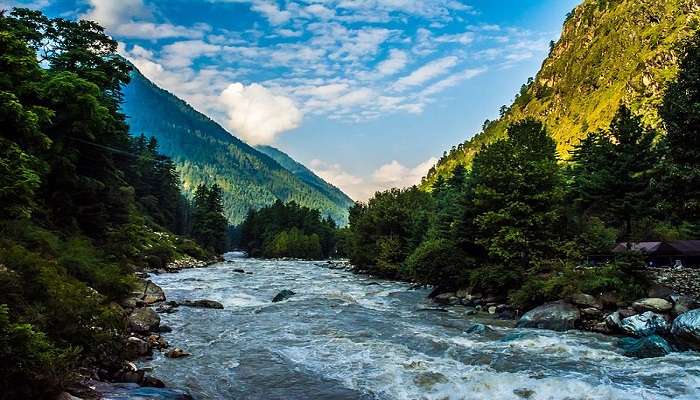 Morning view of the sacred Parvati river near the gurudwara manikaran sahib.