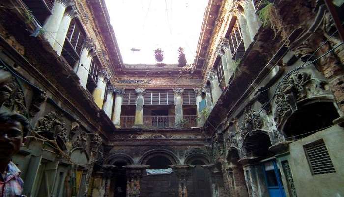 Putul bari ,aka House of Dolls is one of the horror places in Kolkata in Bengali