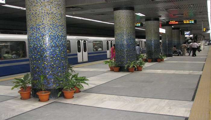 Experience the paranormal activities in Rabindra Sarobar Metro station