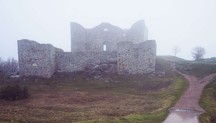 Rajbans, also known as Sirmouri Tal, is a historic site with ruins