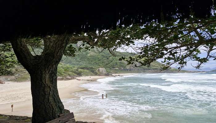 Enjoy a relaxing day at Patong Beach 