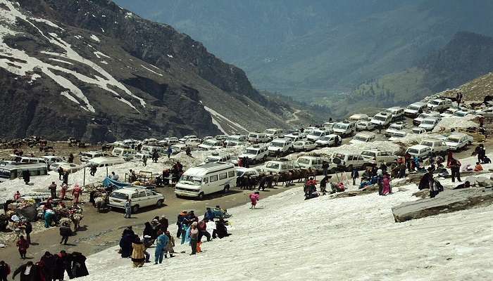 Rohtang Pass is a must-visit destination for its stunning views.