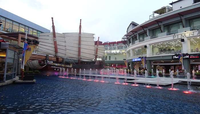 Jung Ceylon shopping mall Bangla road 