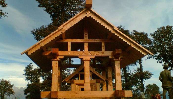 Exterior view of Shringi Rishi Temple