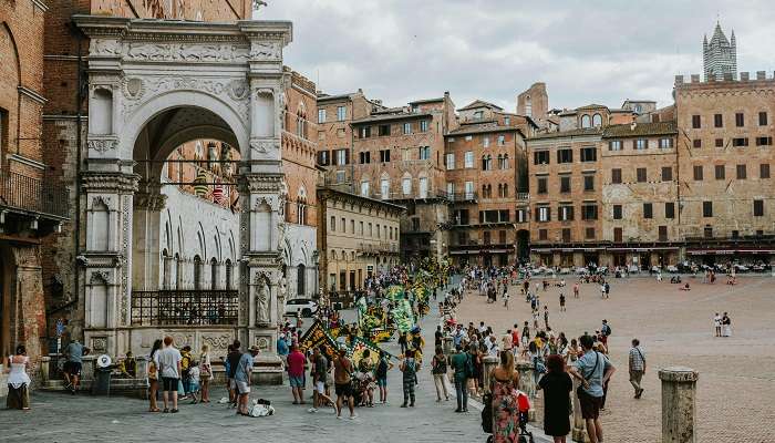 Wander Through the Streets of Siena’s Old Town