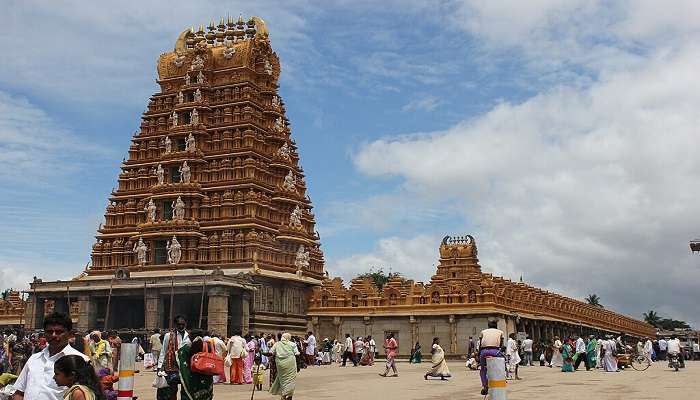 Sri Srikanteswaraswamy Temple is one of the top places to visit near Chamundeshwari Temple Mysore