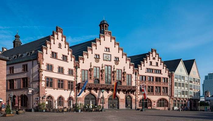 Historic Römer with its iconic three-gabled.