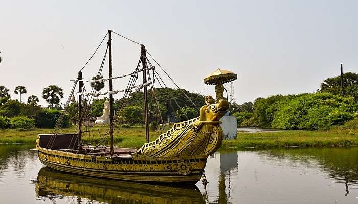 Beautifully carved boat at Dambakola Patuna Sangamitta Temple