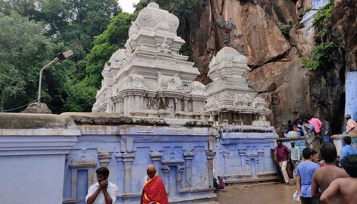 Explore Top things to do in Theerthamalai Temple 