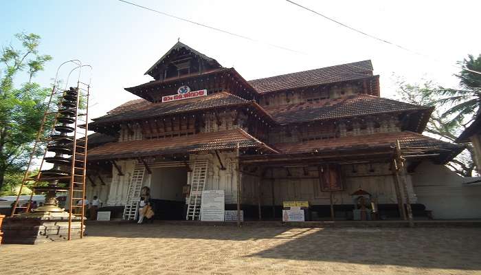 Vadakkunnathan Temple 