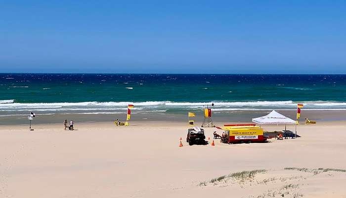 Kiosks at Nobby’s Beach near Newcastle Beach