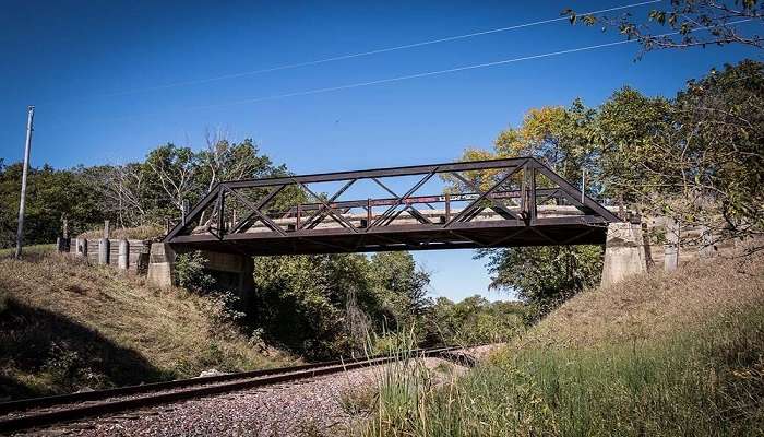 There are many tales and stories behind the Banwell Bridge in Fort Dodge Iowa, haunted places in Iowa.