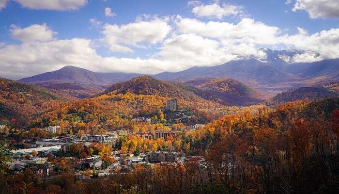 Learn about the best time to visit Gatlinburg