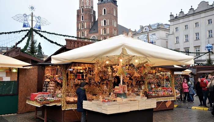 La marcher de noel a Cracovie