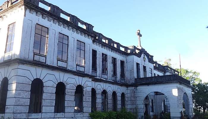 The view of Diplomat Hotel, among haunted places in the Philippines.