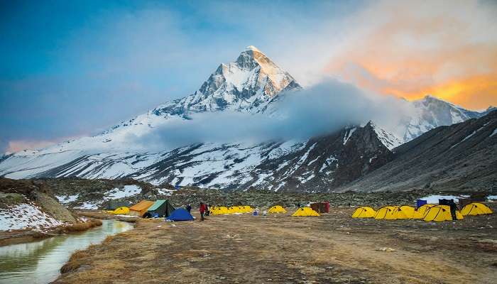 the campsite at Gaumukh trek