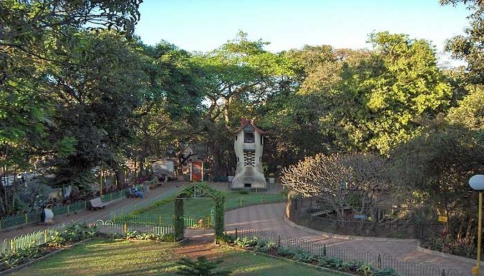 Hanging Gardens is one of the wonderful places to visit in Mumbai in 1 day