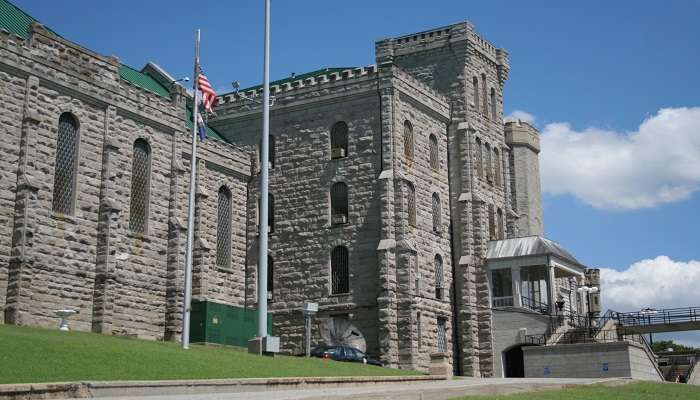 Kentucky State Penitentiary is one of the oldest prisons and is regarded as the most scariest and haunted places in Kentucky.