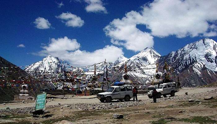 Beautiful and scenic view of Kunzum Pass