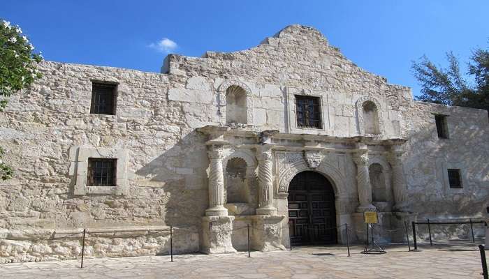 Maison Rouge Ruins