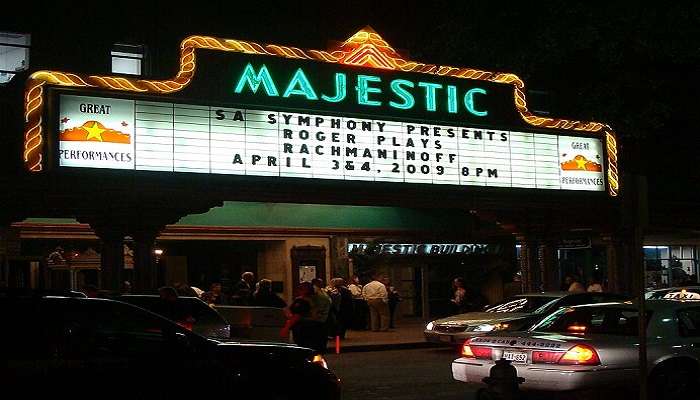 Majestic Theatre, haunted houses in San Antonio