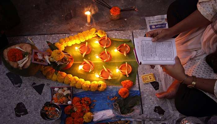 Performing Aarti and Bhajans