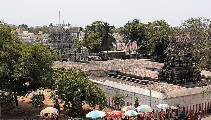 Thirukadalmallai, better known as Sthalasayana Perumal Temple 