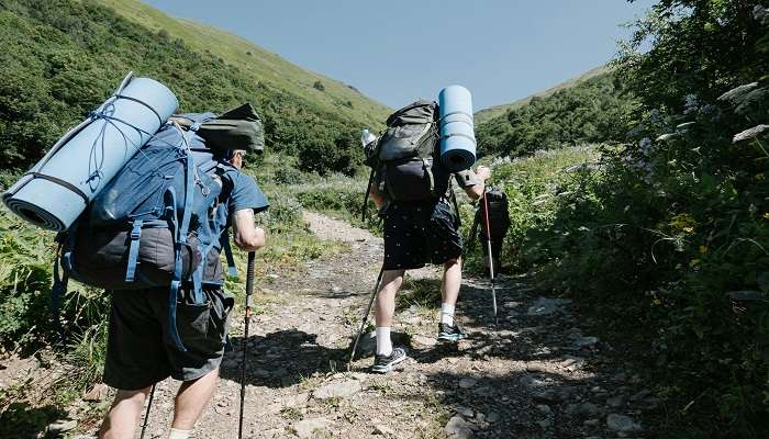 Trekking Ba Den Mountain