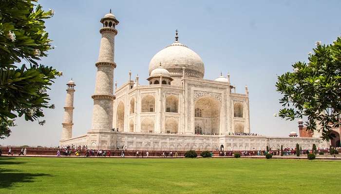 Weekend Getaways near Delhi for couples - #2 Agra