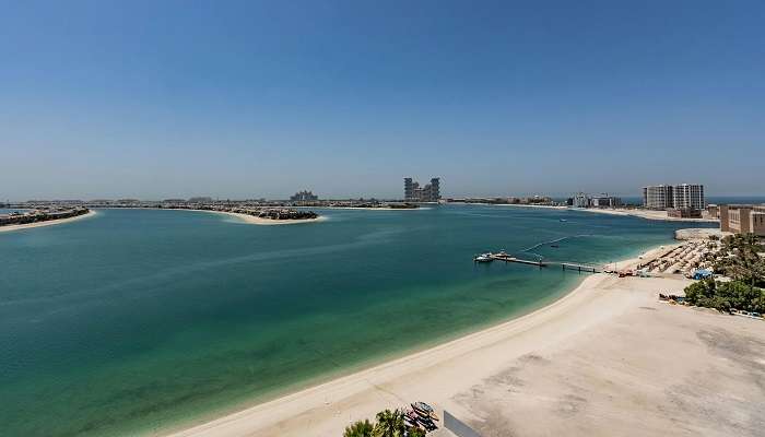 La vue de la plage de Jumeirah