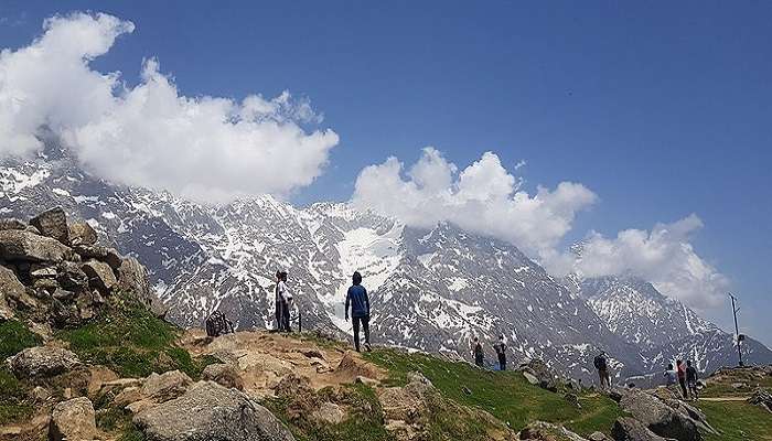 त्रिउंड ट्रेक