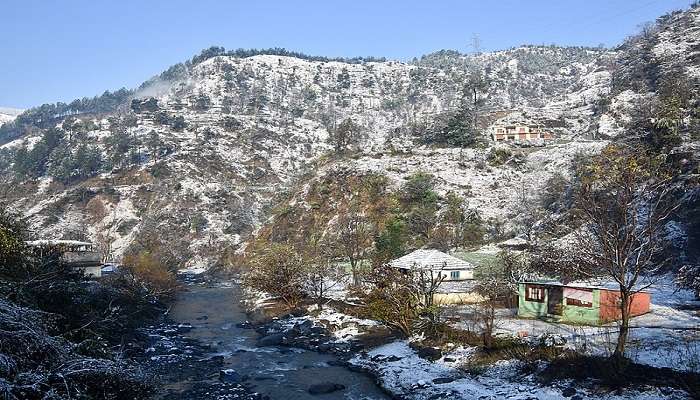 मंडी में बर्फबारी देखने का सबसे अच्छा समय