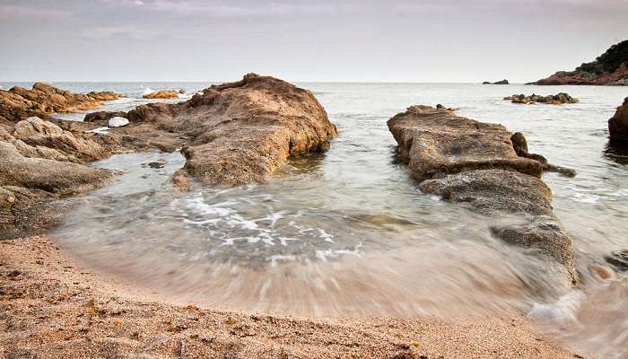 Cala Estreta- Best nude beaches in Spain