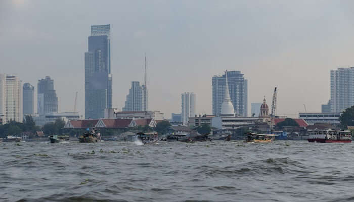 La vue de rivière Chao Phraya